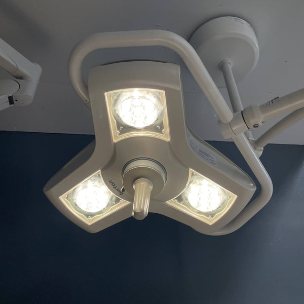 Burton AIM LED Surgical Light