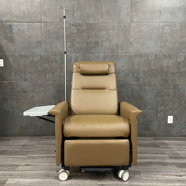 Champion 86P Clinical Recliner – Bariatric
