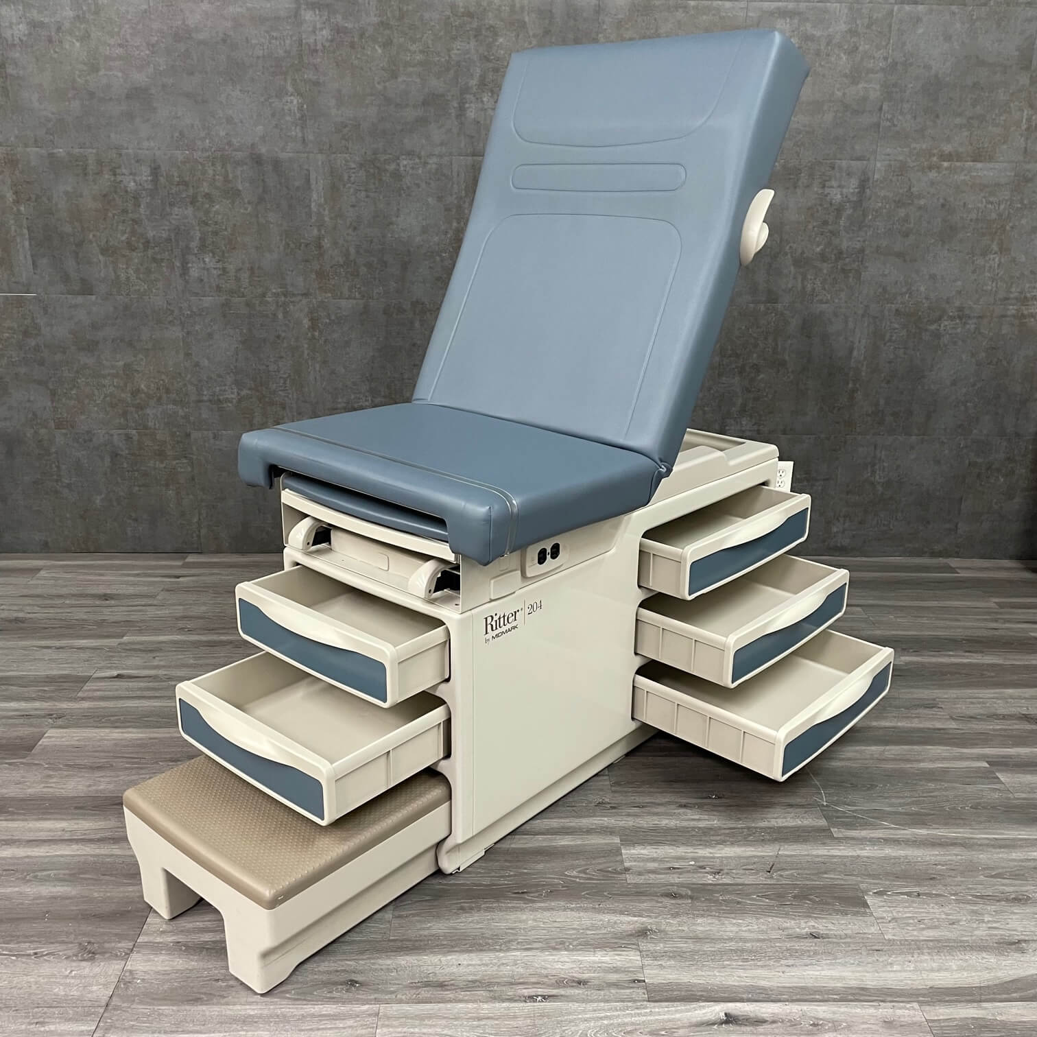 Used Certified Midmark Ritter 204 Exam Table | Angelus Medical near me