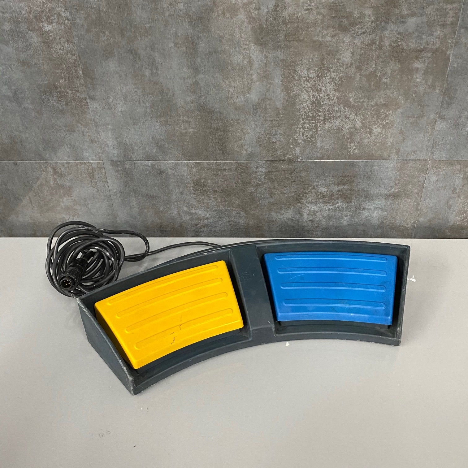 Bovie Monopolar / Bipolar Footswitch -