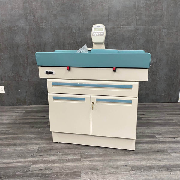 Midmark 640 Pediatric Table, Pediatric Scale