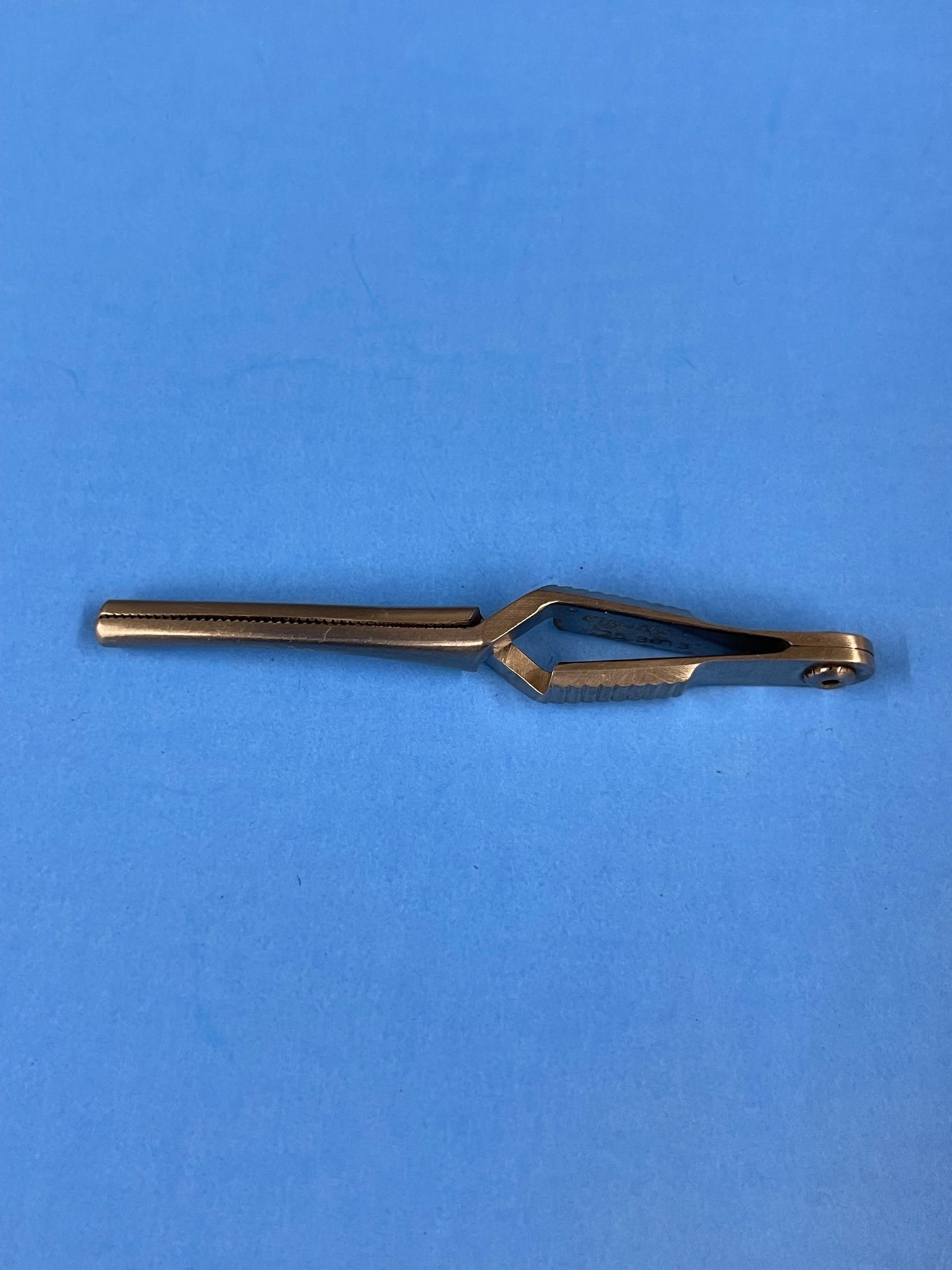 Pilling Cross Action Bulldog Clamp (Used) Angelus Medical and Optical