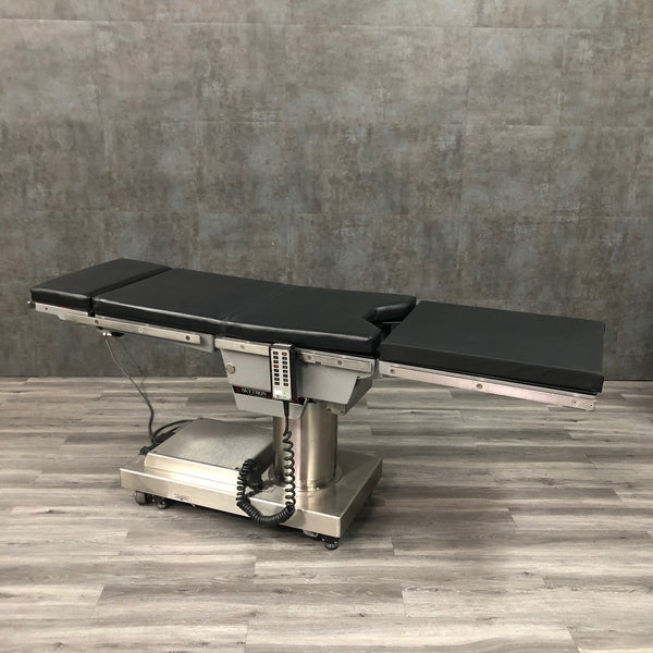 Skytron 6001 Elite Surgical Table