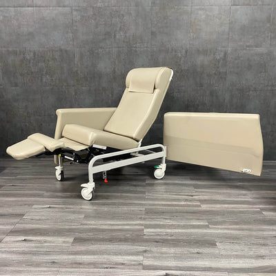 Winco 6940 Clinical Recliner with Swing Arms Winco 6940 Clinical Recliner with Swing Arms - Winco -Angelus Medical