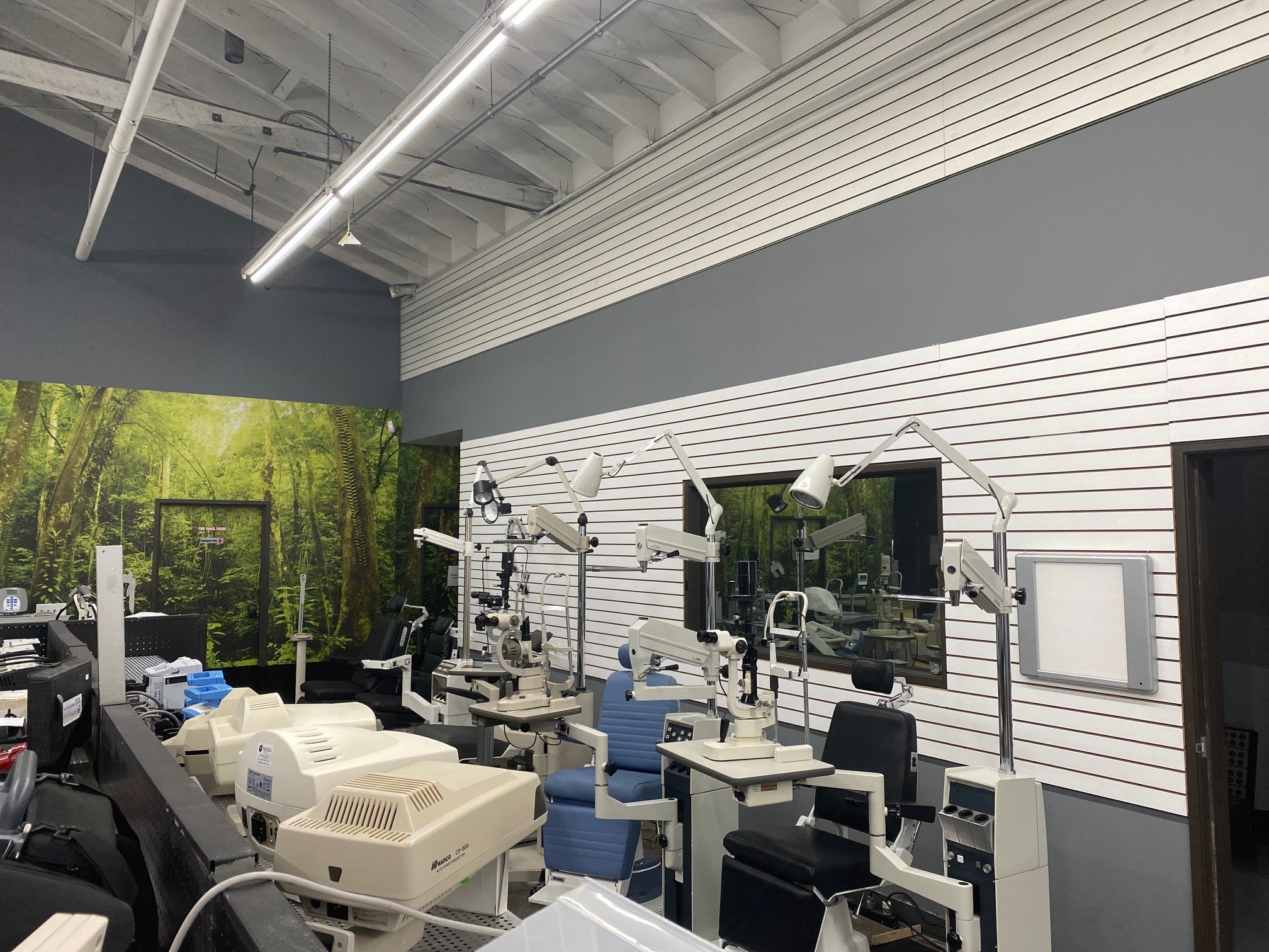Medical Furniture & Medical Lighting