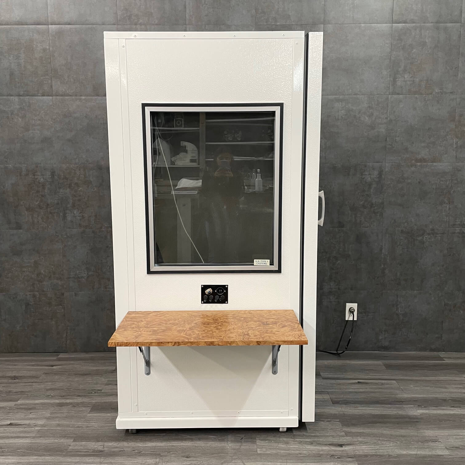 Acoustic Systems RE-130 Audio Booth