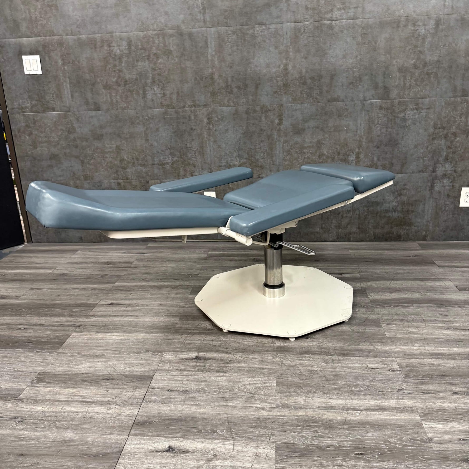 Buy Adjustable medical phlebotomy chair 