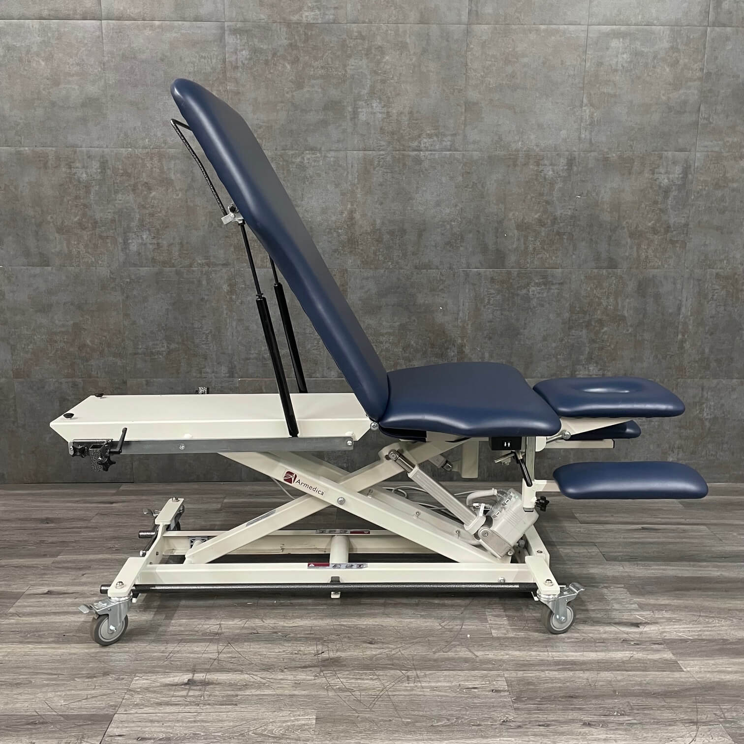 Armedica 081551548 Hi Low Power Table