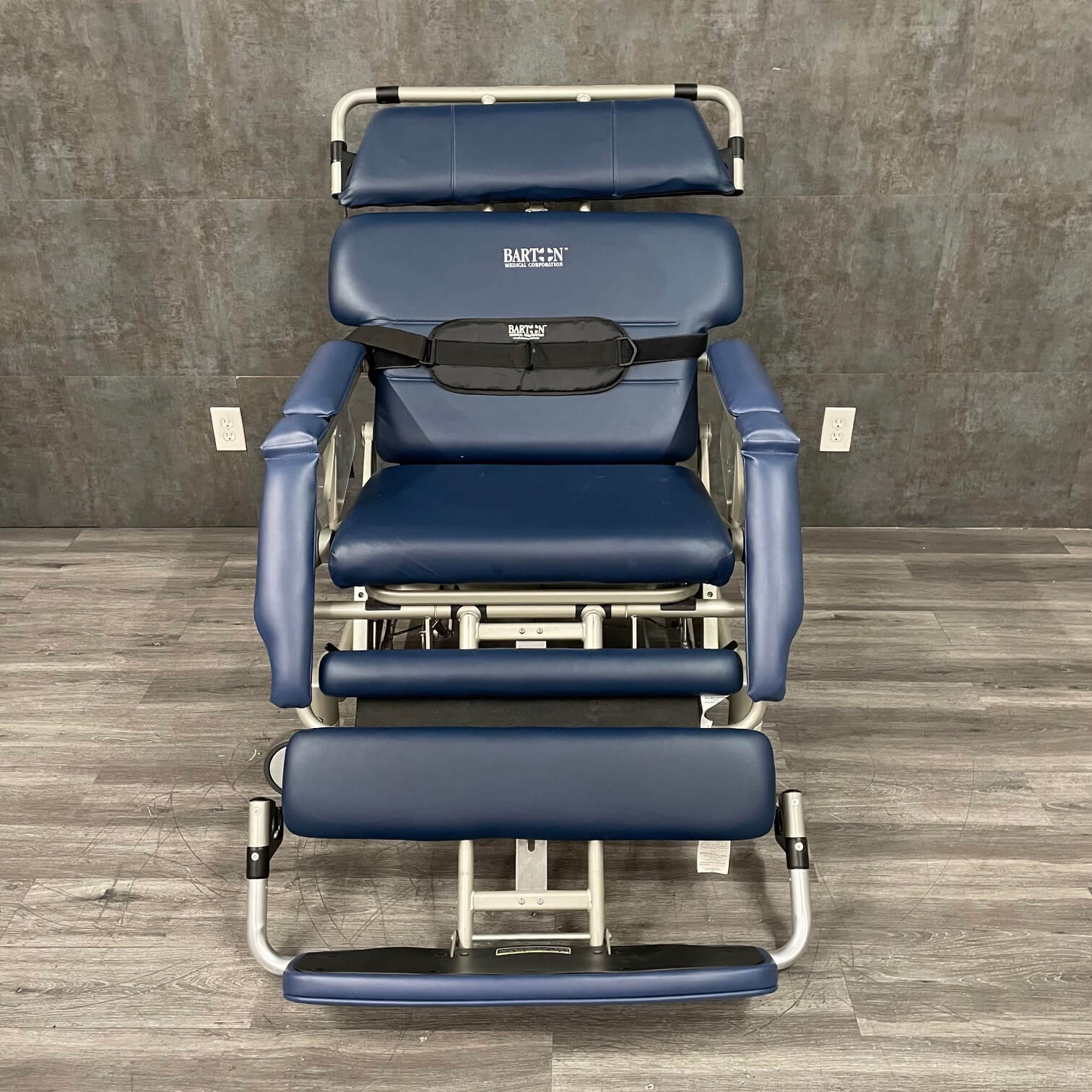 Barton I-700 Bariatric convertible chair
