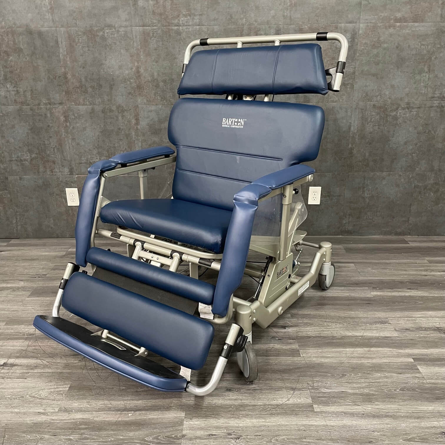 Barton I‑400 Convertible Patient Transfer Chair | No‑Lift Mobility