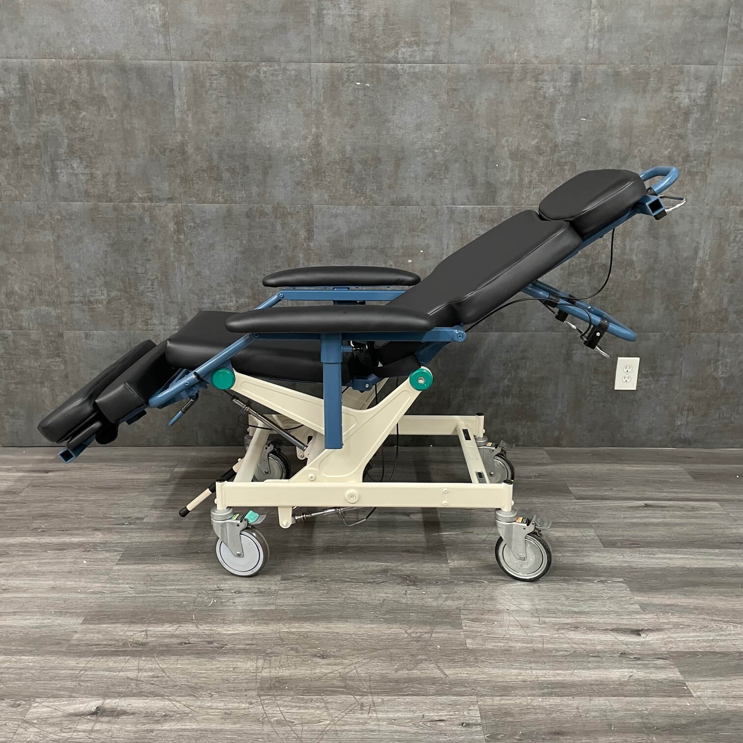 Barton Recliner Chair