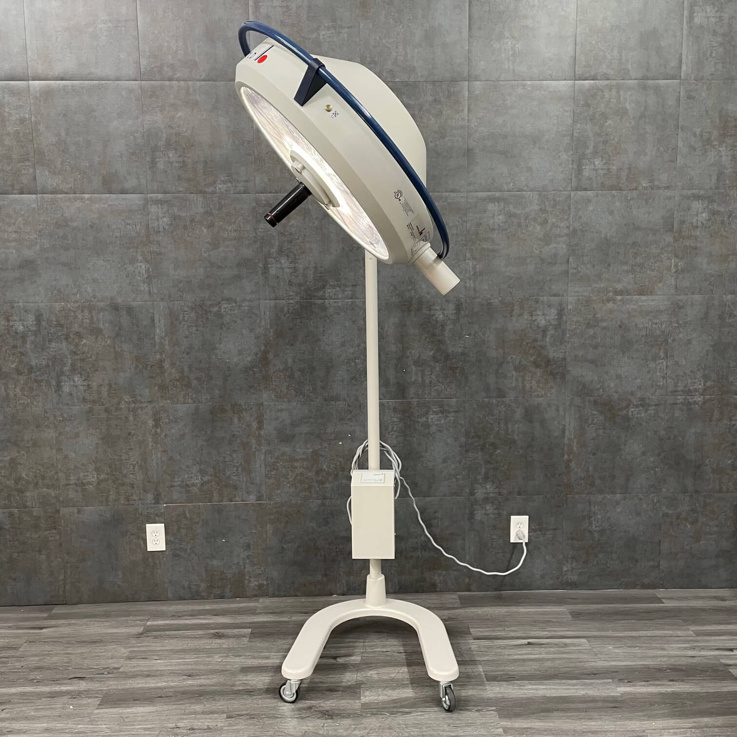 mobile procedure light for sale