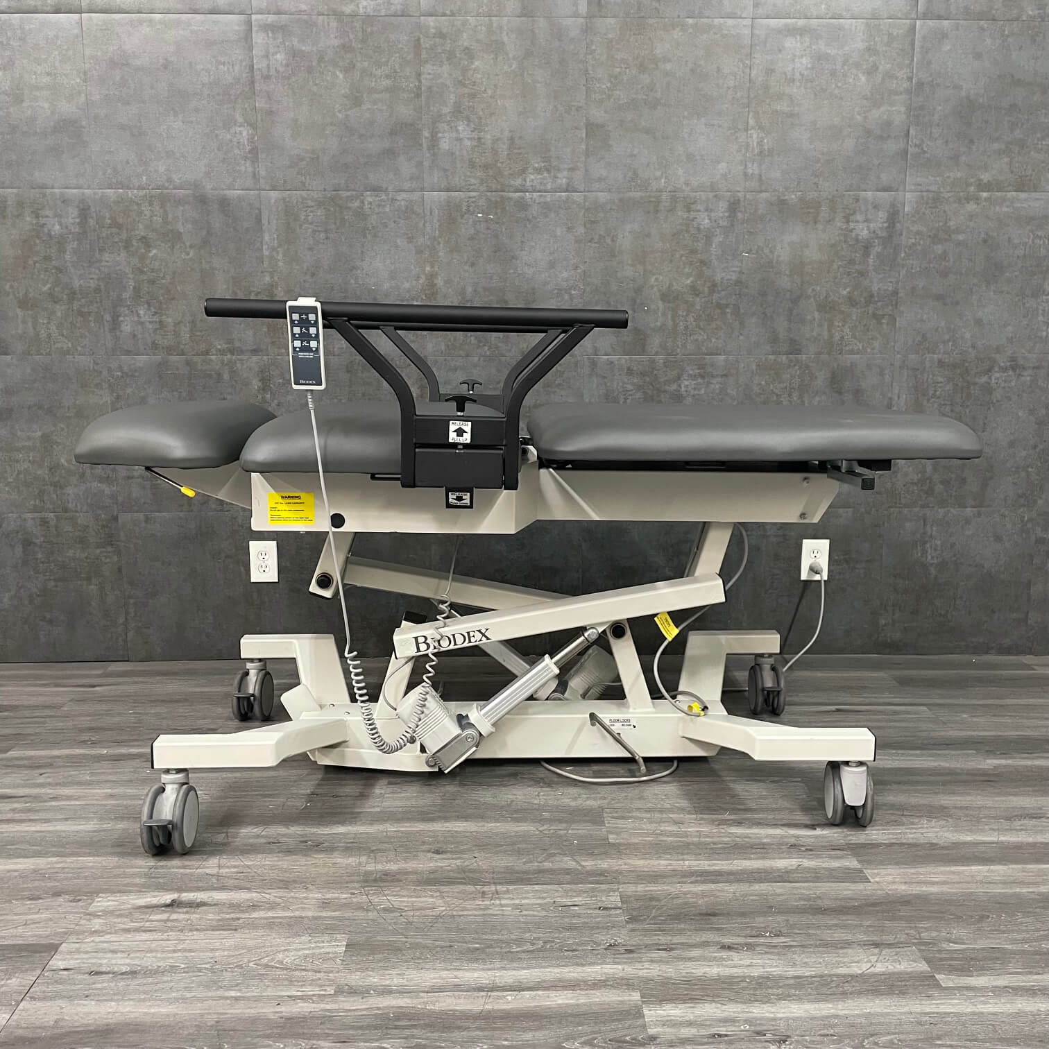 ergonomic ultrasound table reducing sonographer strain