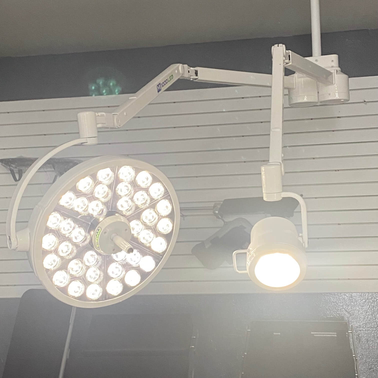 Bovie LED Surgical Light