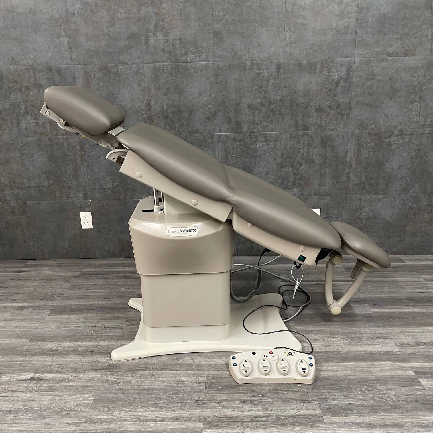 Gynecology procedure chair electric height adjustable in Los Angeles