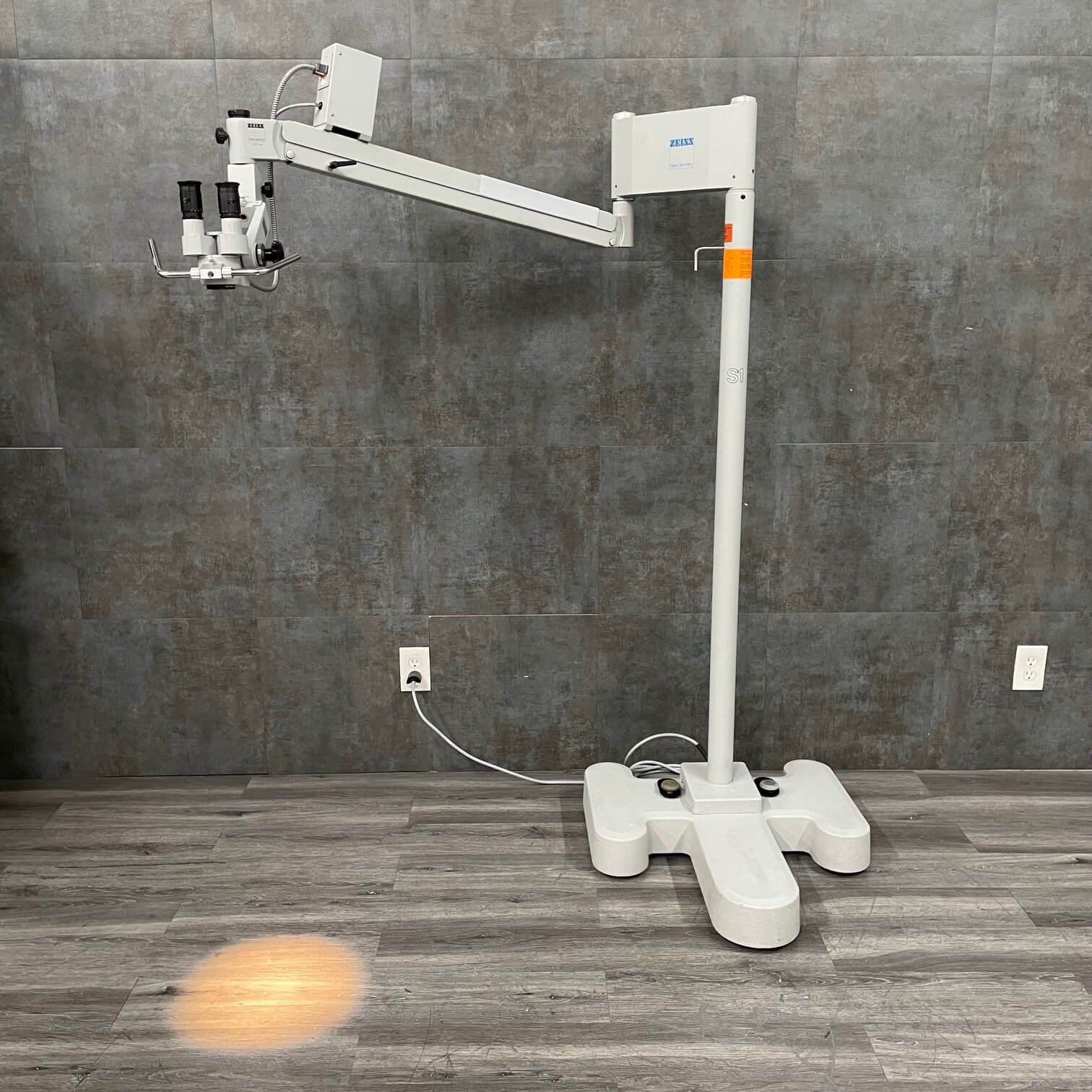 Carl Zeiss OPMI 9-FC Surgical Microscope