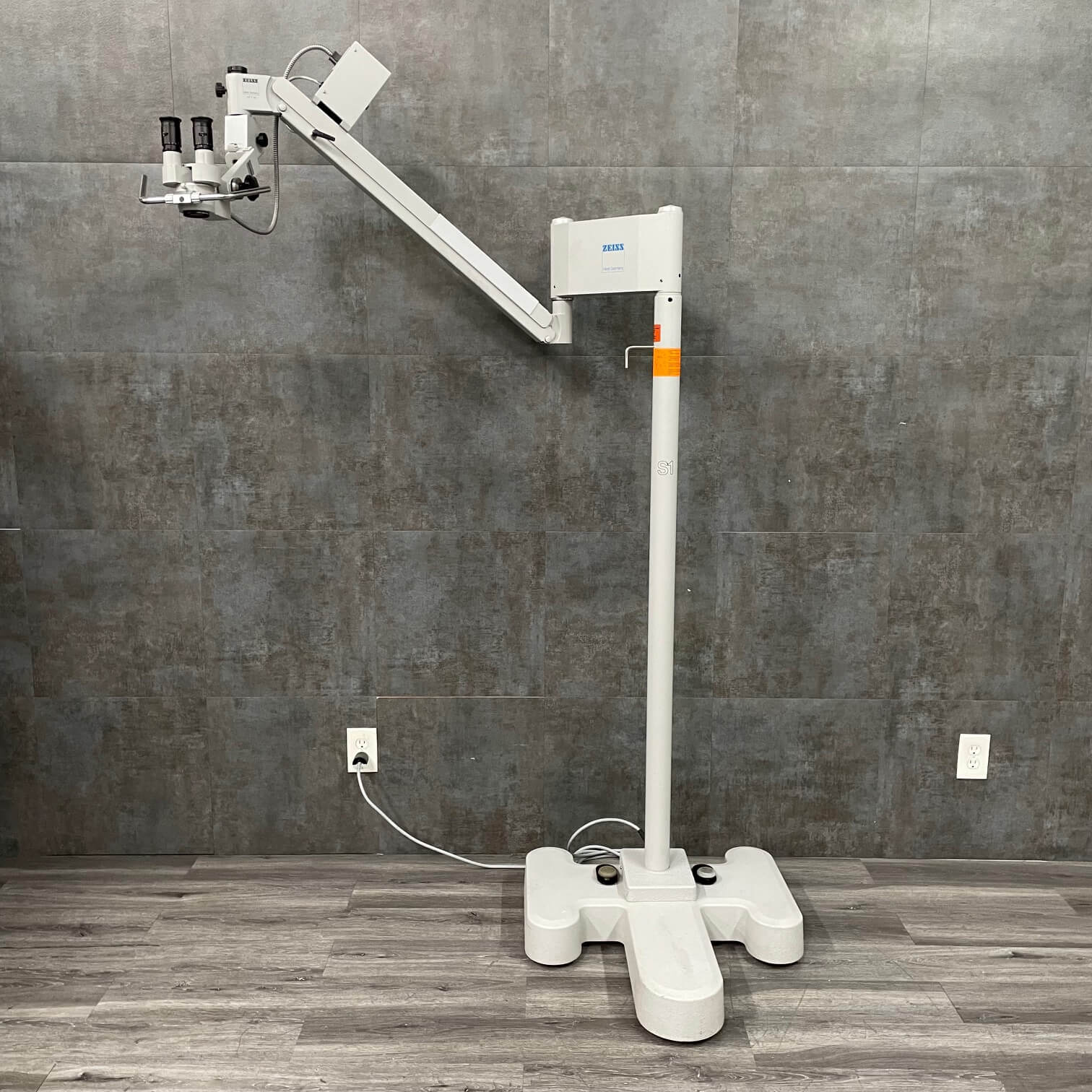 Carl Zeiss OPMI 9-FC Surgical Microscope