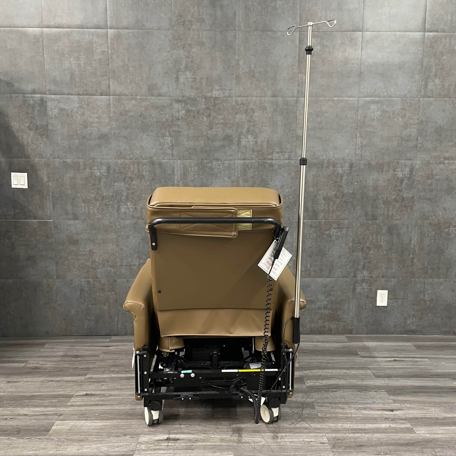 Comfortable medical recliner for dialysis for sale