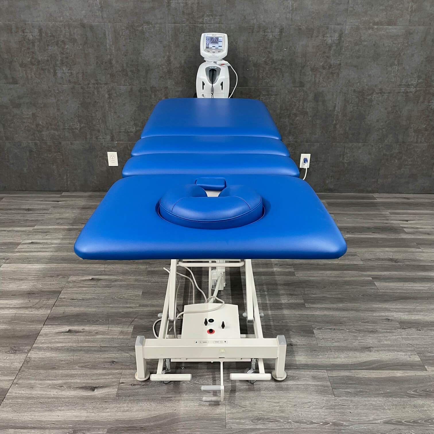 Chattanooga TX 4759 Traction Unit and Traction Table Angelus Medical