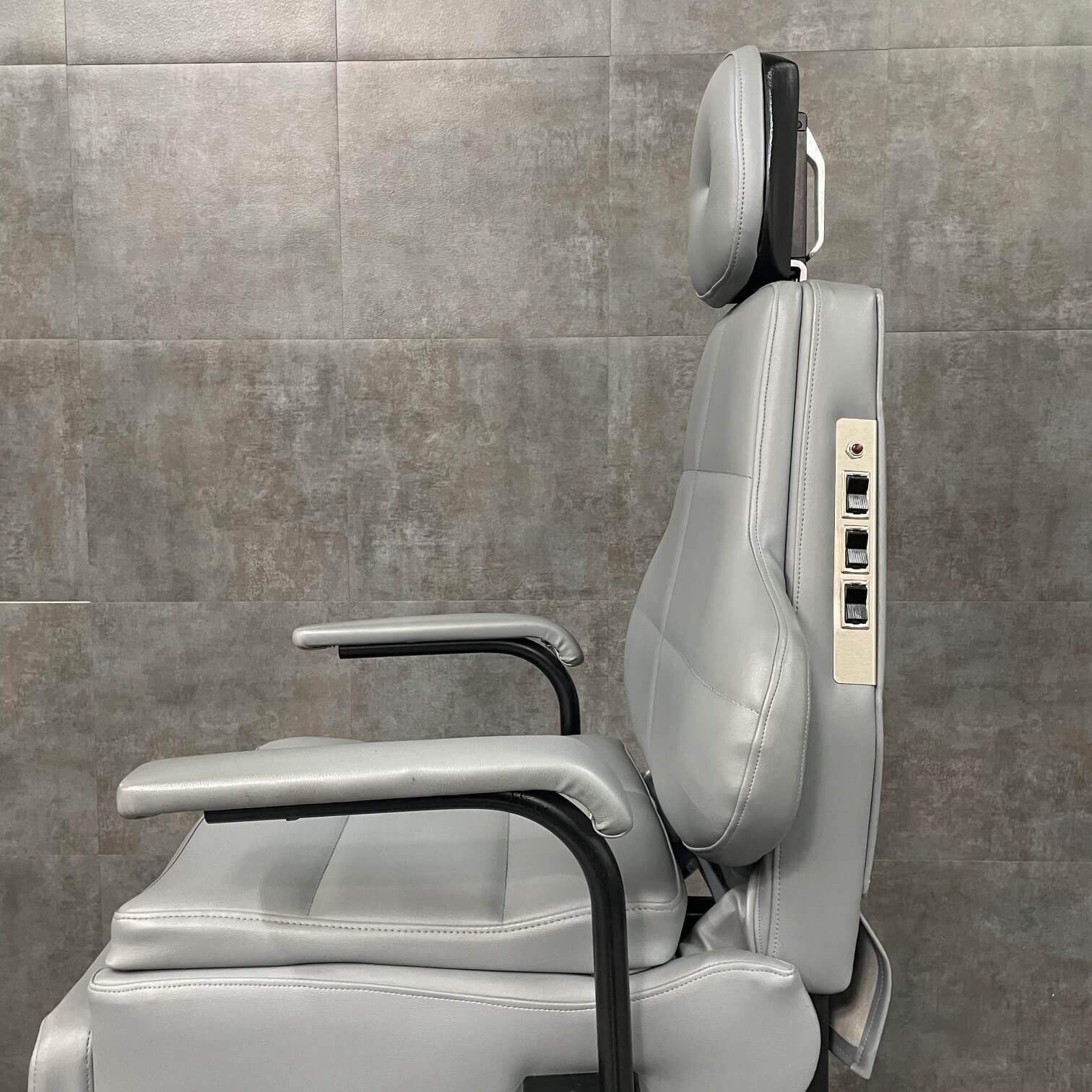 DMI California otolaryngology seating