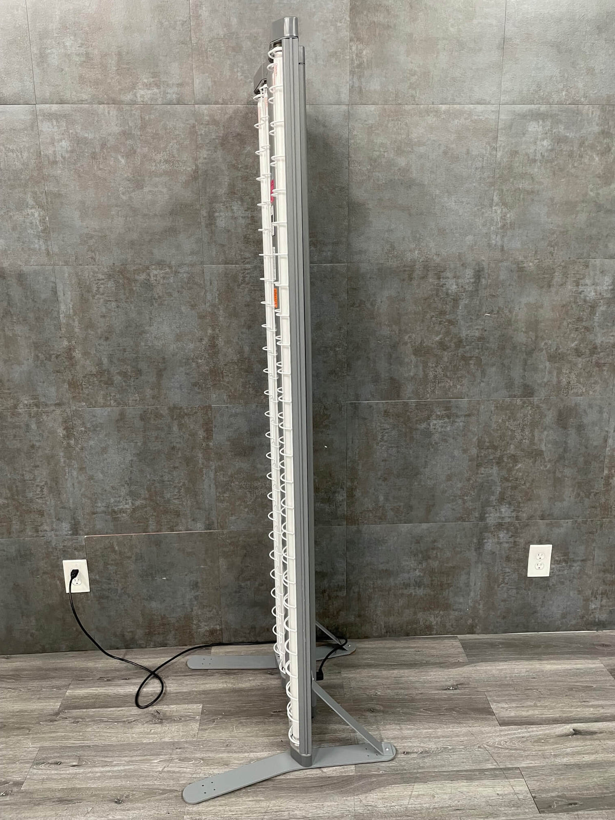 Daavlin 7 Series T 311-10 UVB light - – Angelus Medical and Optical