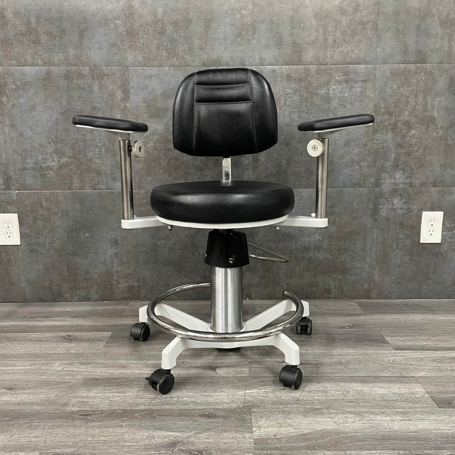 surgical stool dual wheel casters with locking mechanism - 
