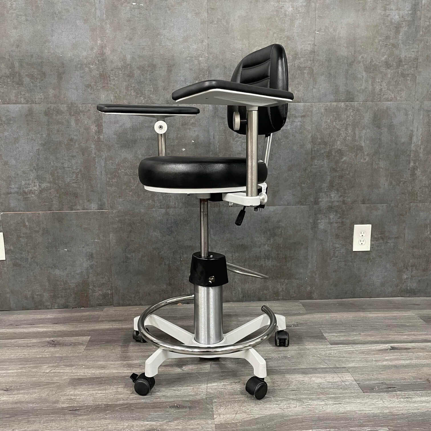 ergonomic surgical stool with adjustable armrests and hydraulic lift - Near me for sale