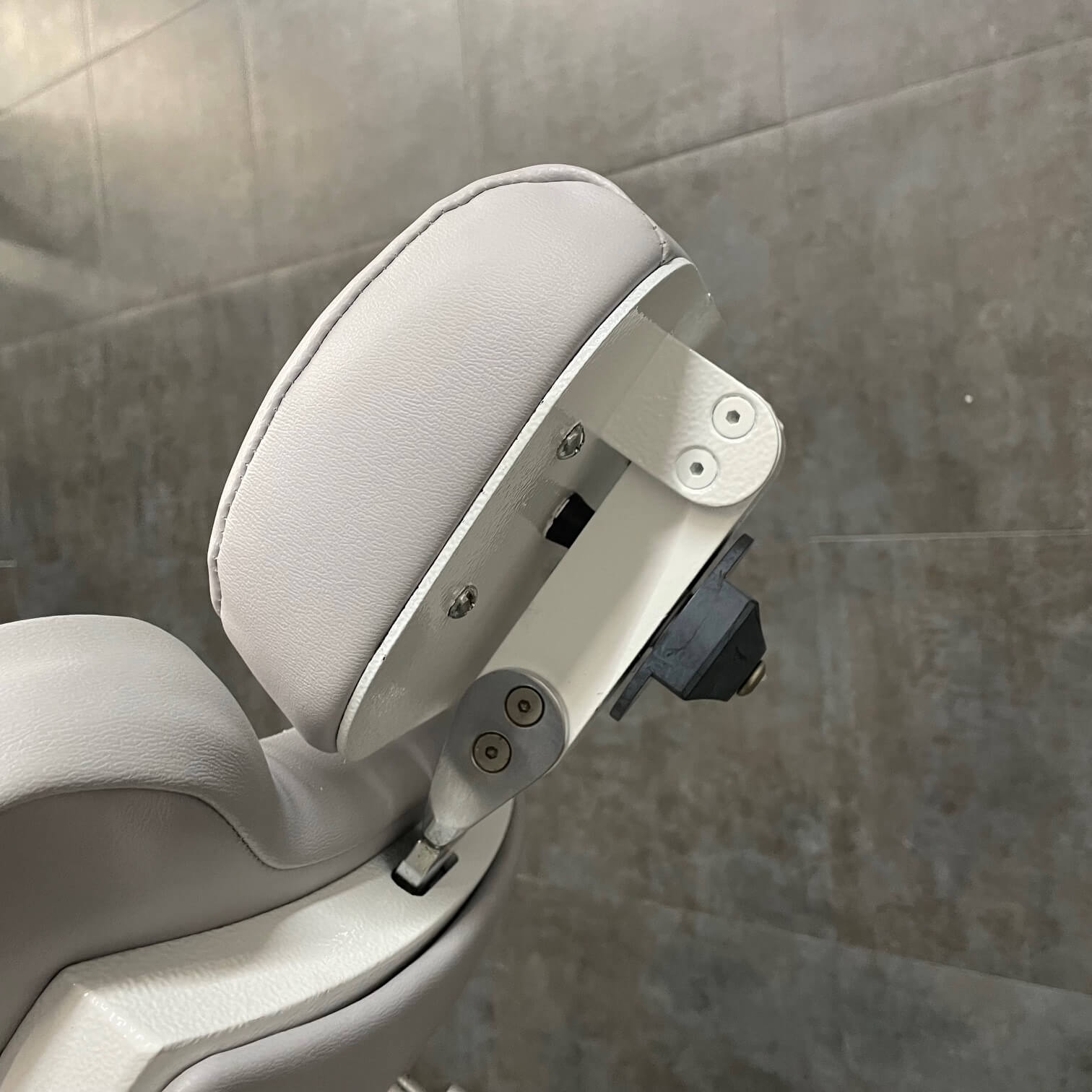Dexta Surgery Chair with adjustable headrest for Oral Surgery 