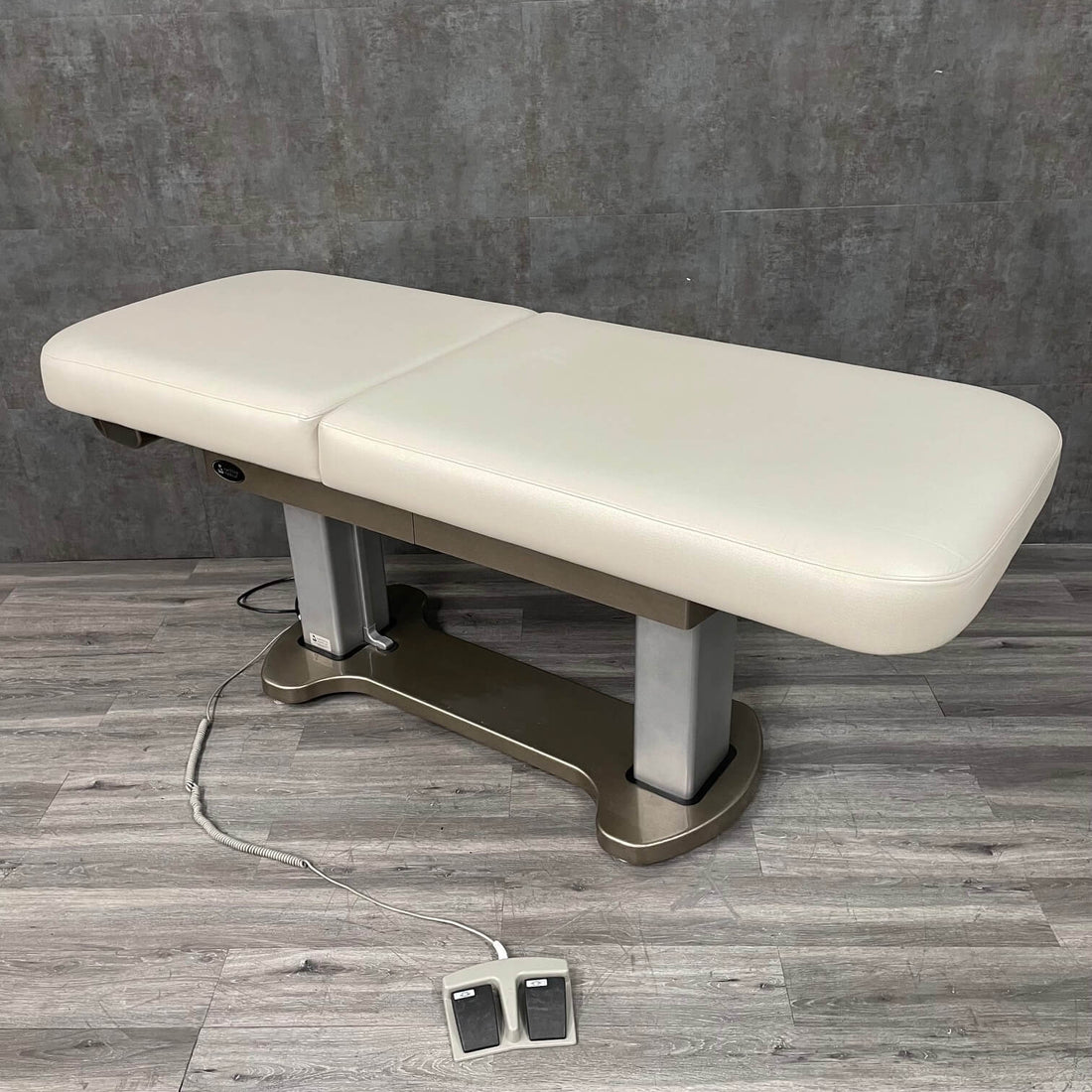 Earthlite Medical Exam Table - – Angelus Medical and Optical