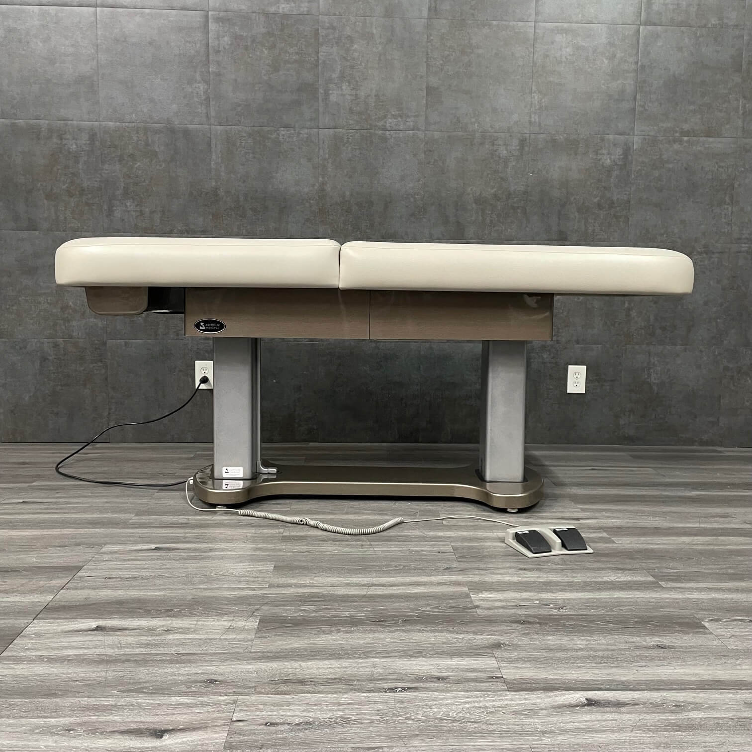 Earthlite Medical Exam Table - – Angelus Medical and Optical