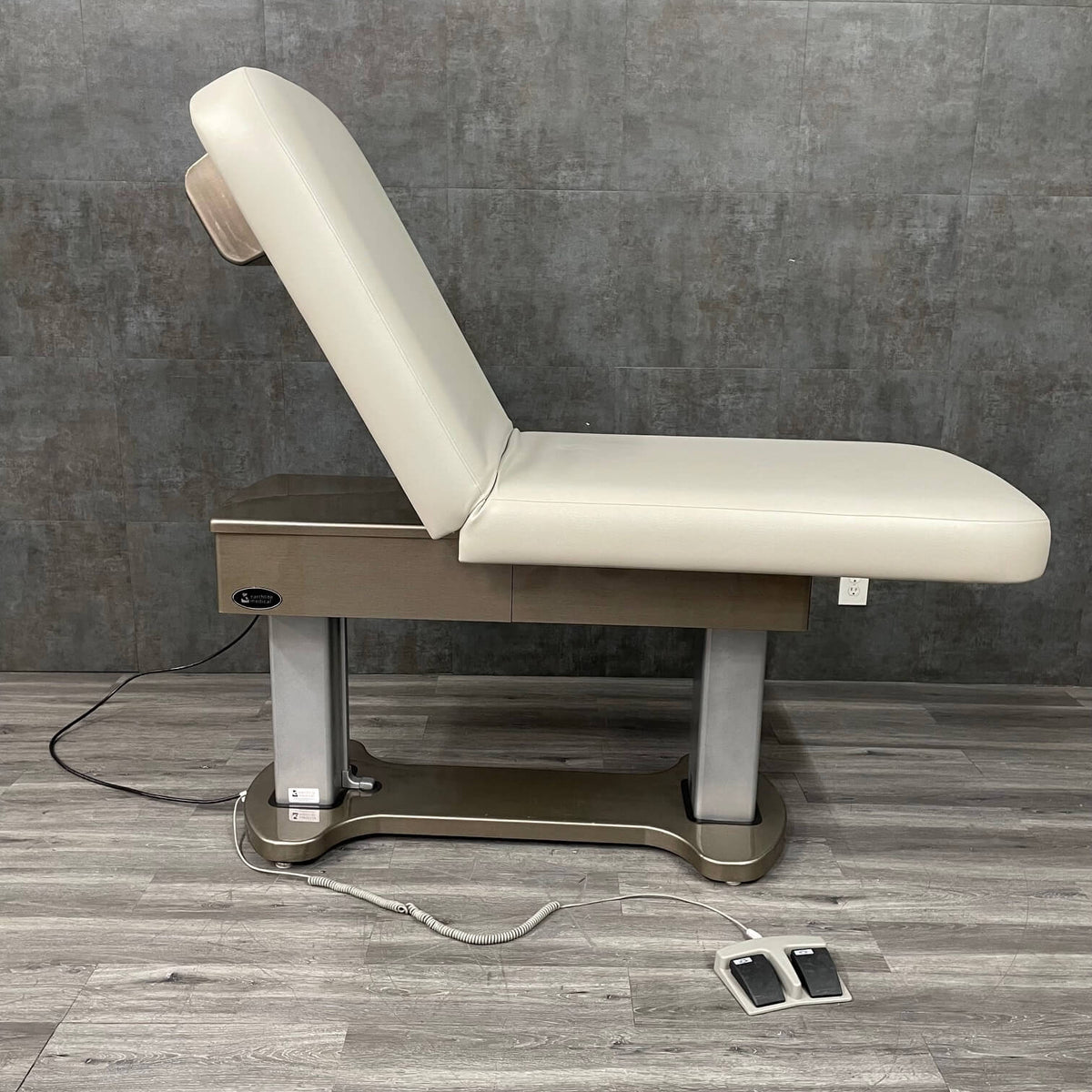 Earthlite Medical Exam Table - – Angelus Medical and Optical