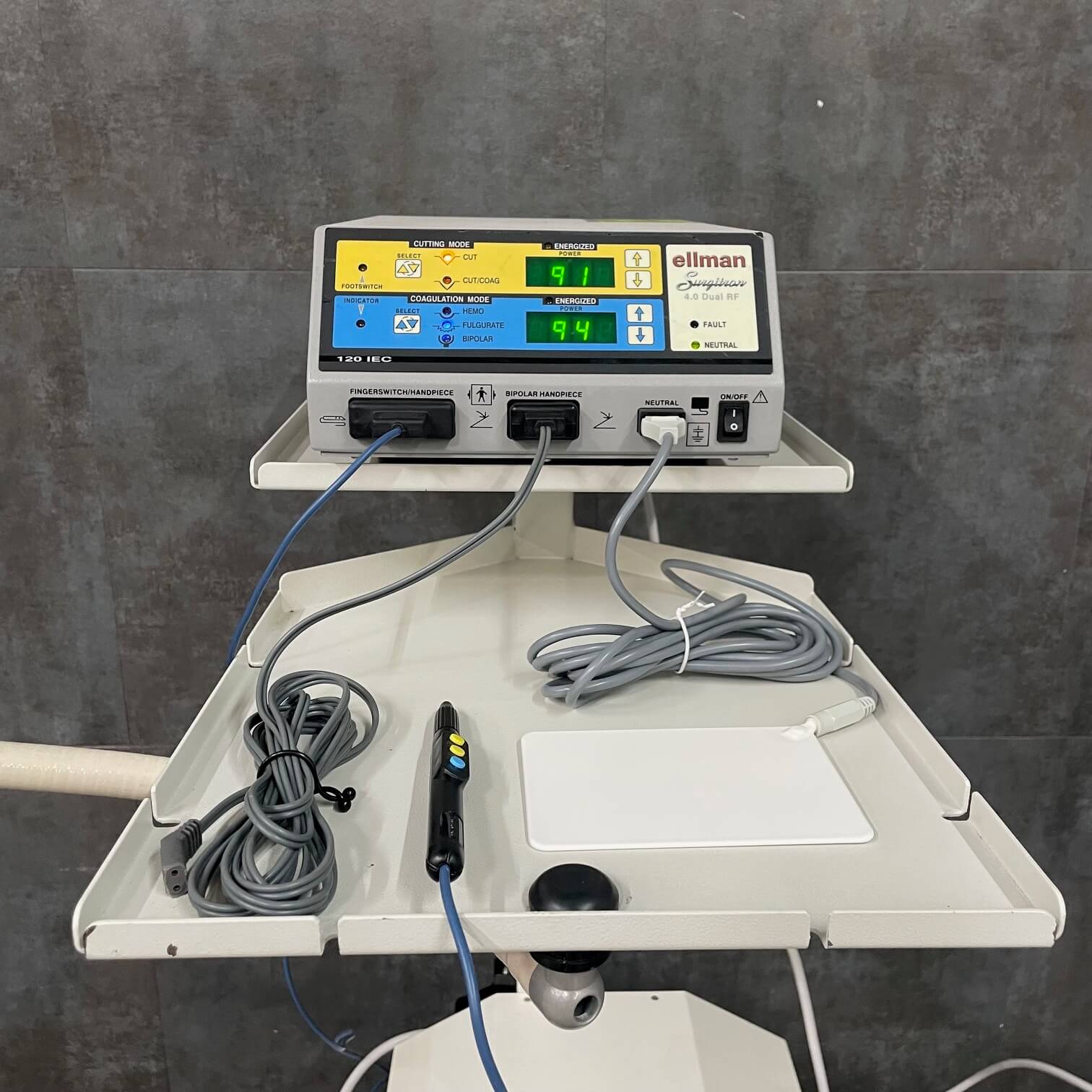 electrosurgical generator for dermatology / ENT / plastic in Los Angeles