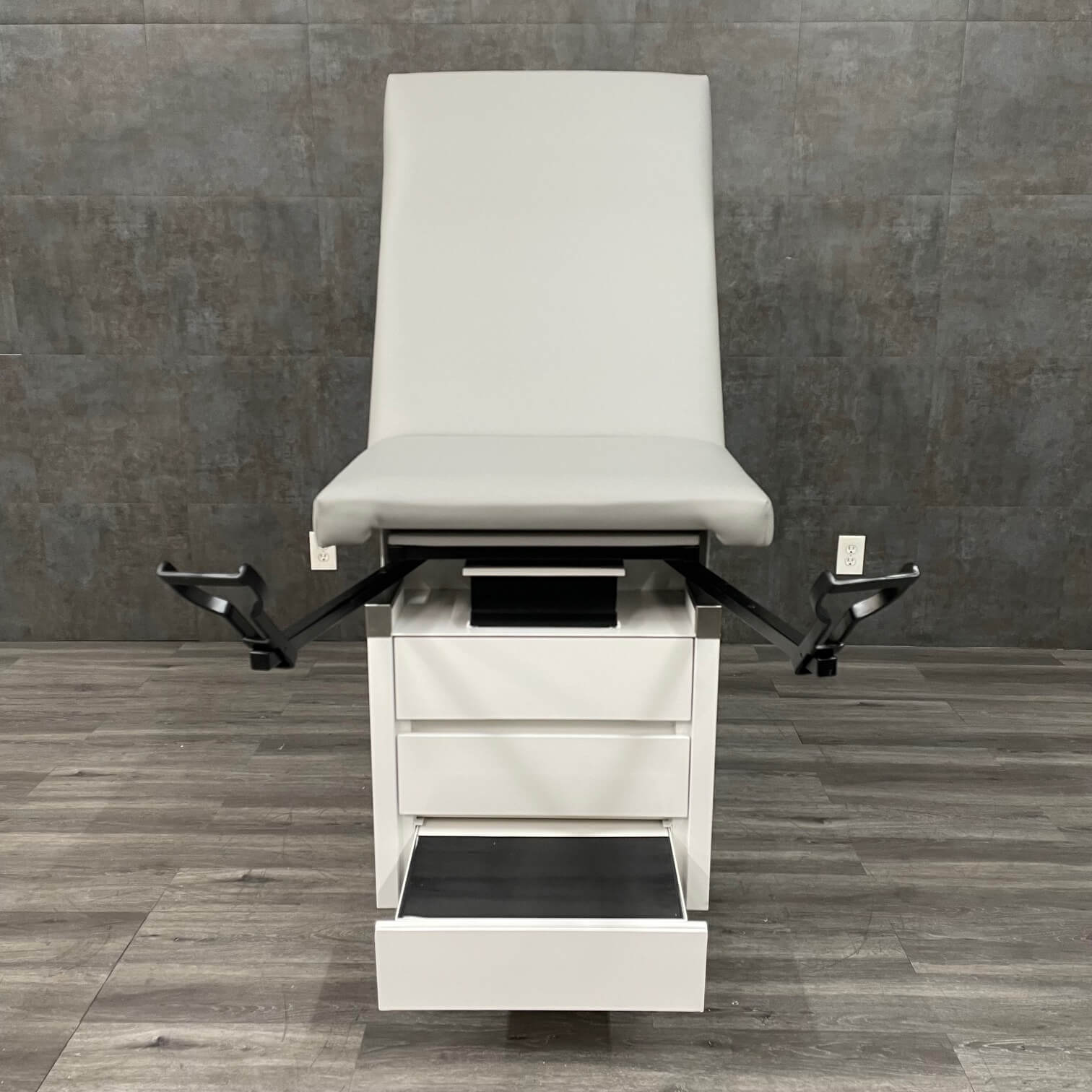 Enochs Excel Series Manual Exam Table