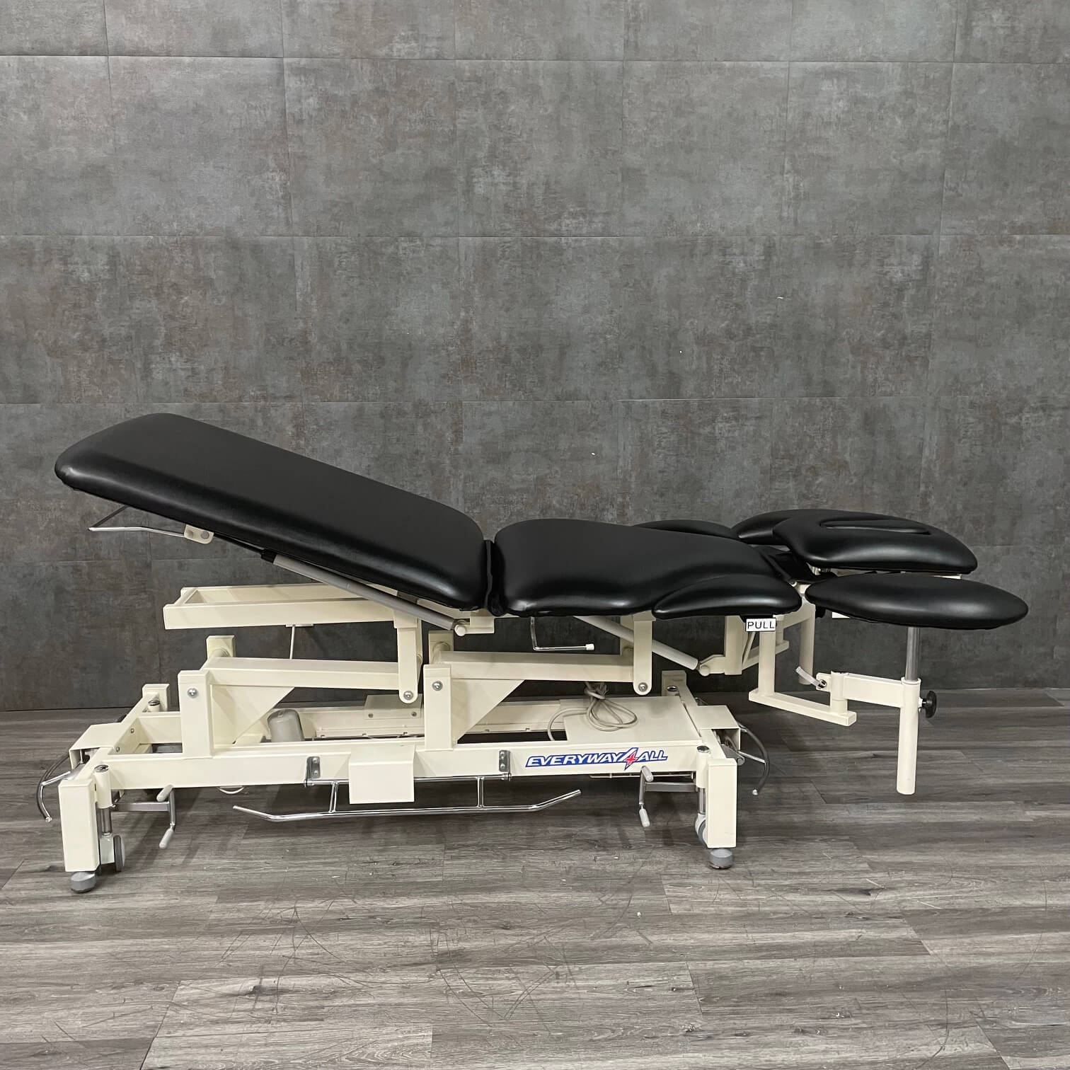 Everyway Medical CA100 Physical and Treatment Table