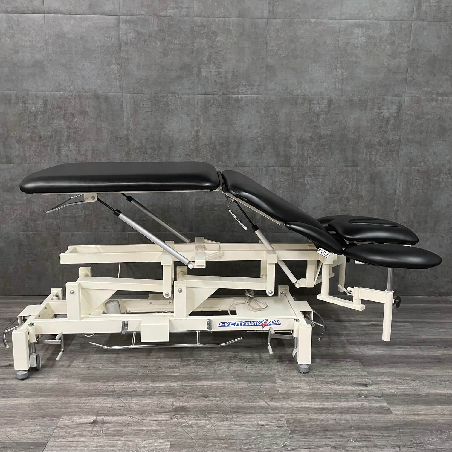 Everyway Medical CA100 Physical and Treatment Table