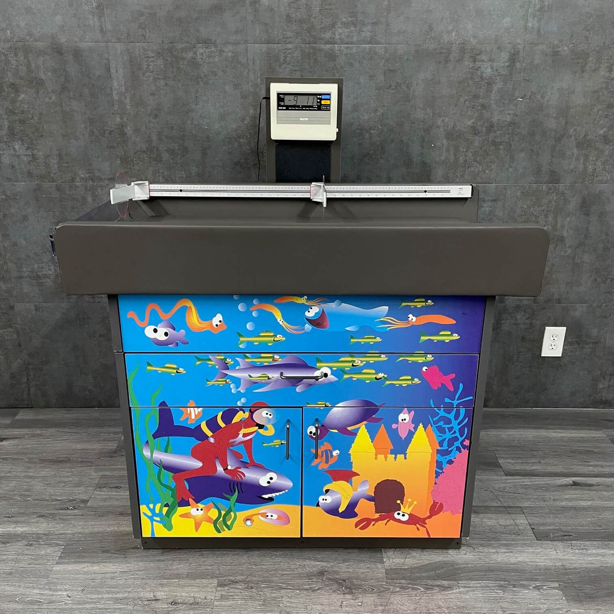 Goodtime Under The Sea Pediatric Exam Table with Tanita Scale ...