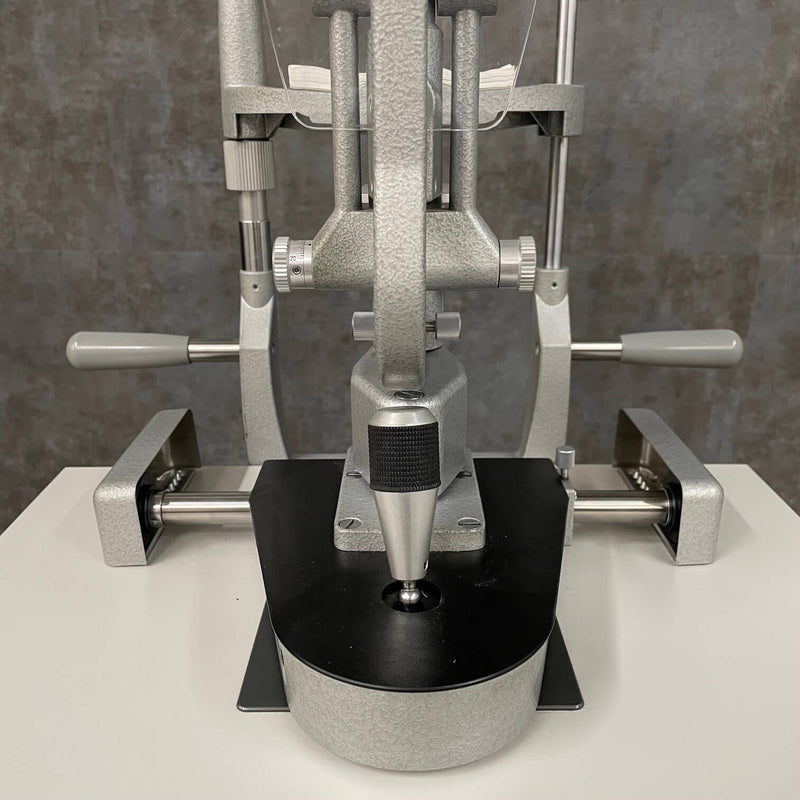 Haag-Streit BM900 Slit Lamp