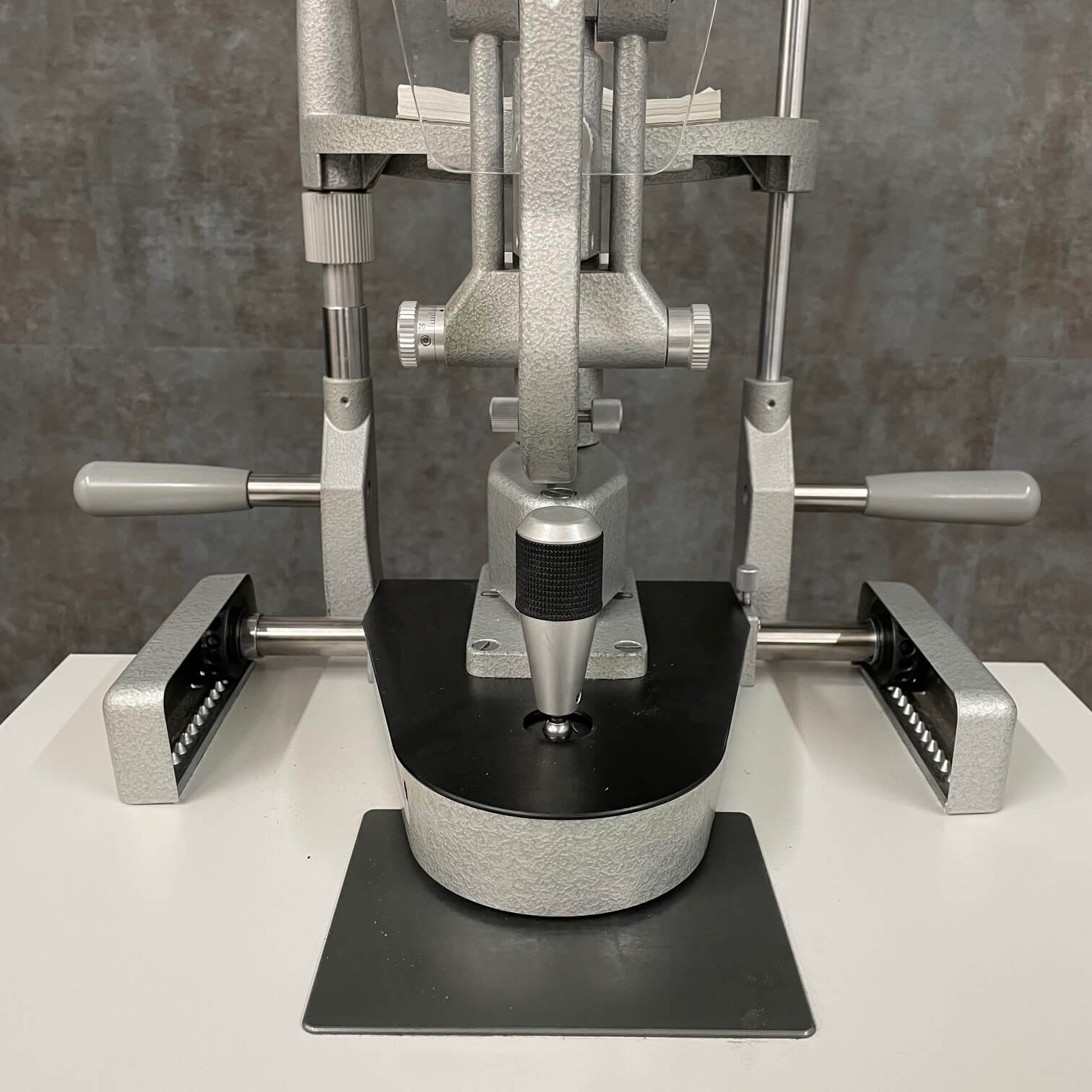 Haag-Streit BM900 Slit Lamp