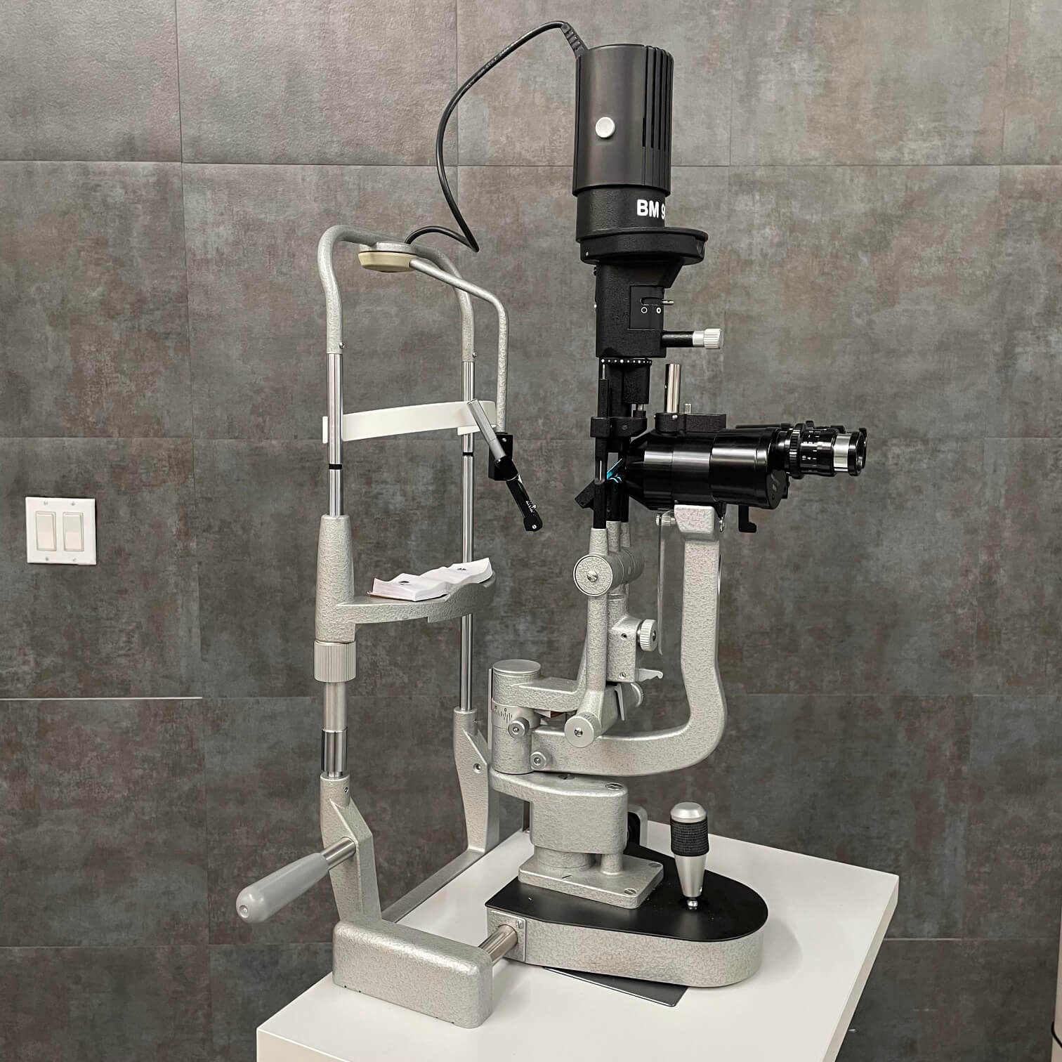 Haag-Streit BM 900 Slit Lamp Angelus Medical