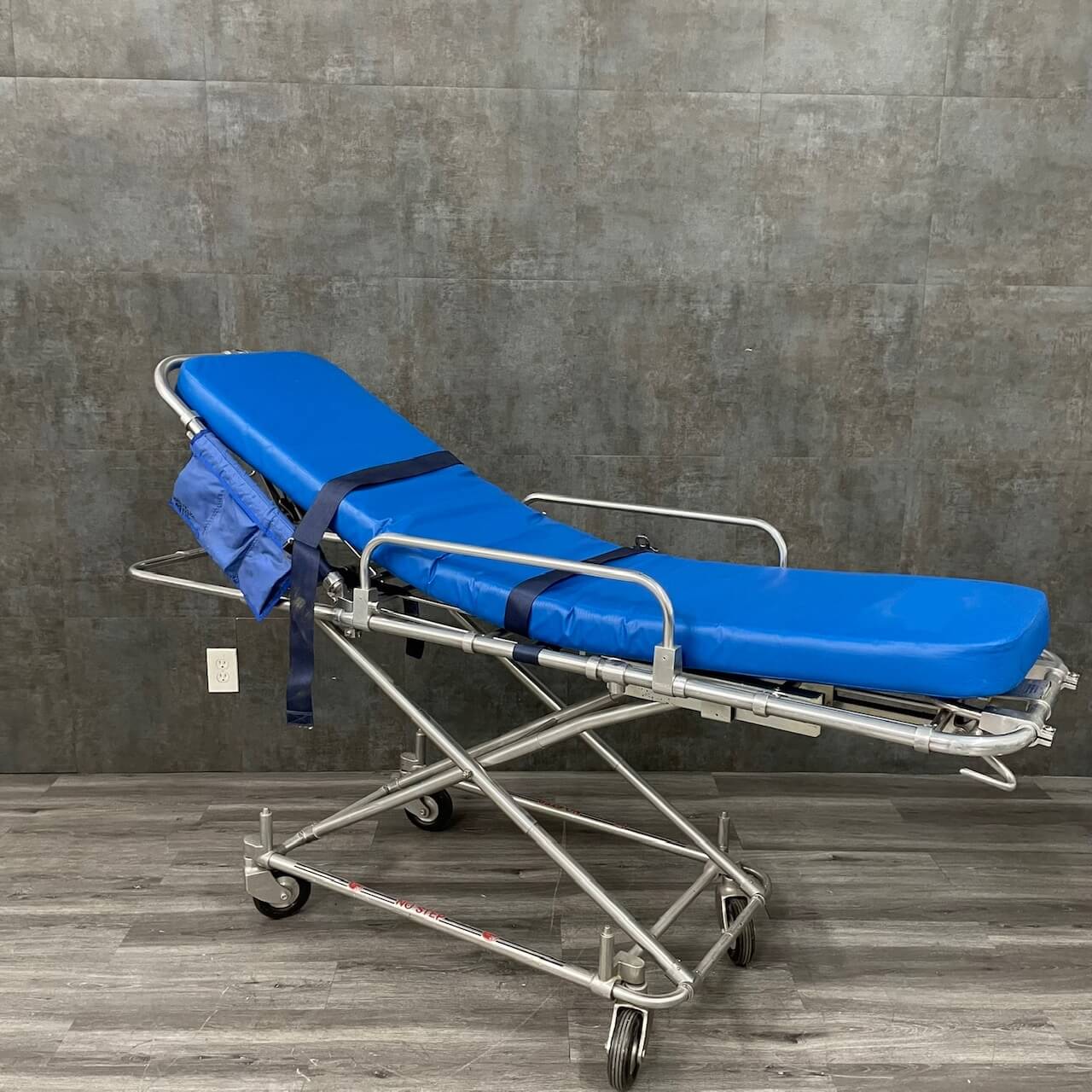MRI Safe stretcher,ambulance gurney,ambulance cot Angelus Medical and