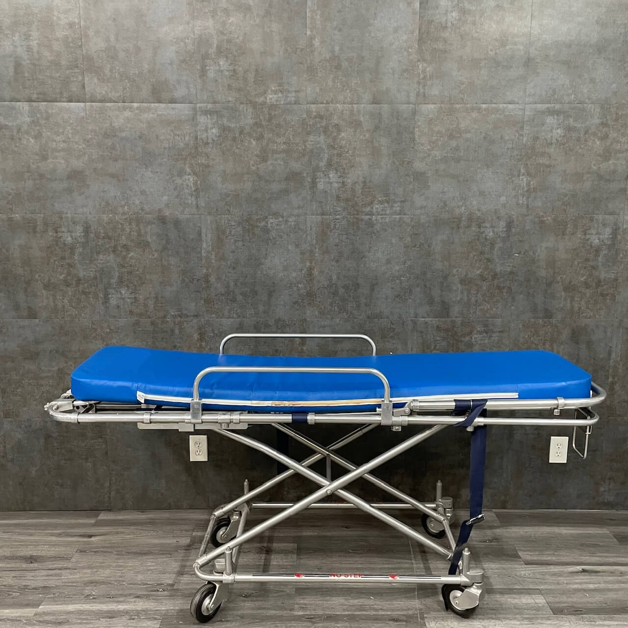 MRI Conditional Ambulance Cot, Angelus medical