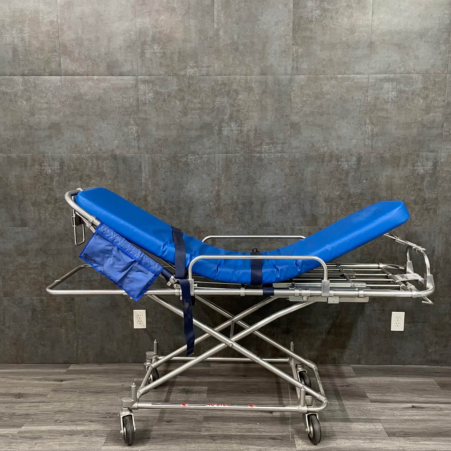  MRI Conditional Ambulance Cot, Angelus medical