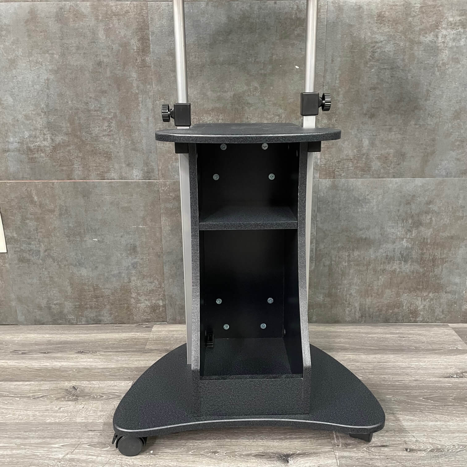 Laptop mobile stand desk - Angelus Medical