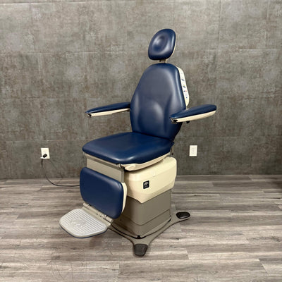 MTI 463 ADA-Compliant Exam Chair