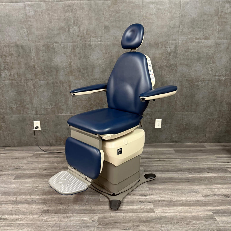 MTI 463 ADA-Compliant Exam Chair