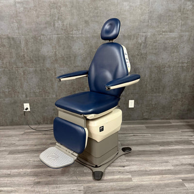 MTI 463 ADA-Compliant Exam Chair