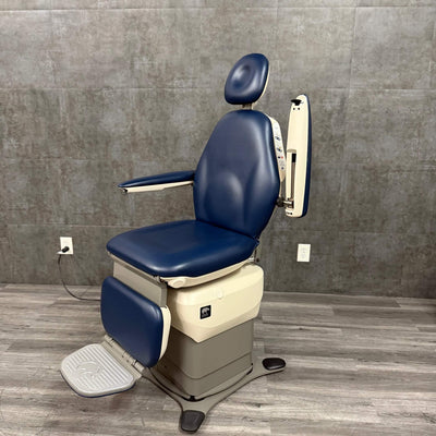 MTI 463 ADA-Compliant Exam Chair