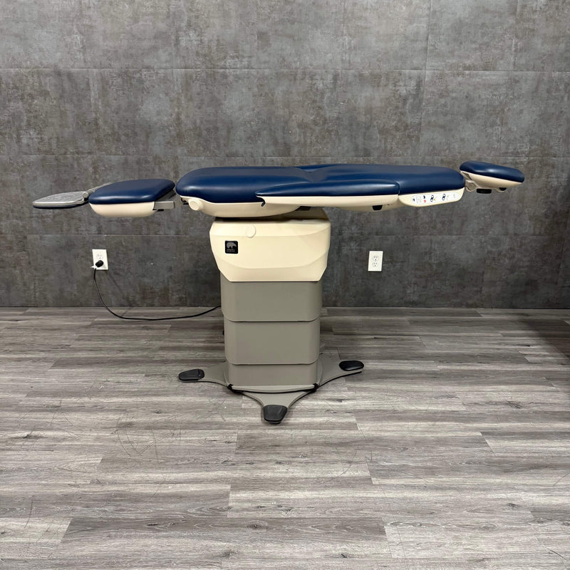 MTI 463 ADA-Compliant Exam Chair