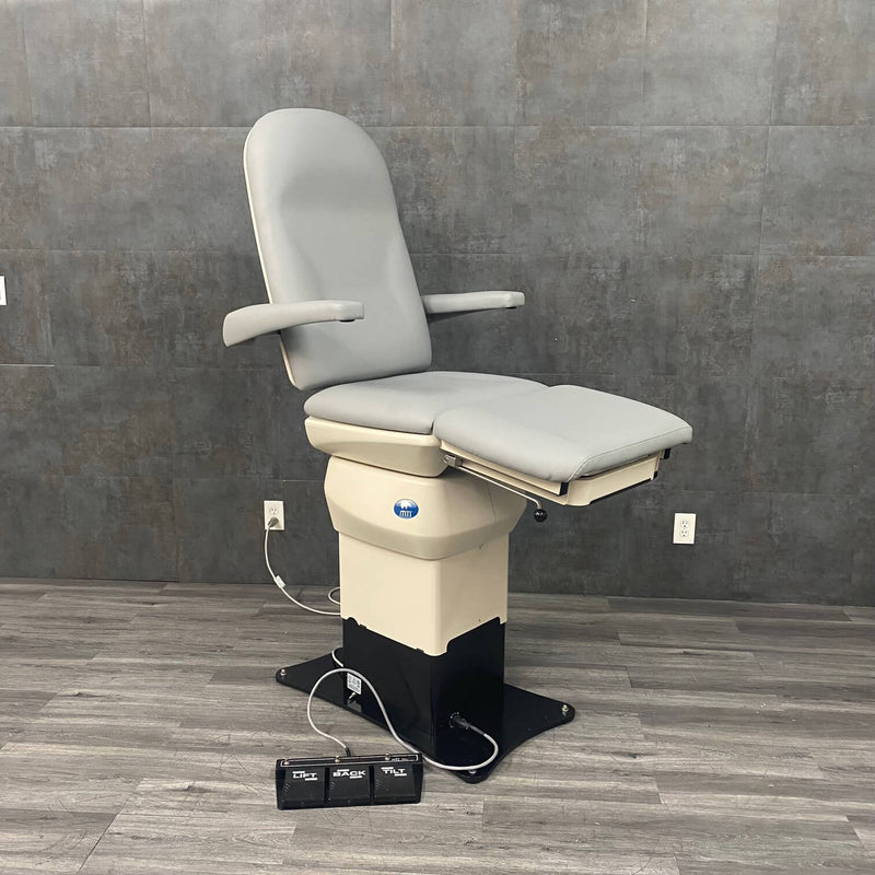 MTI 527 Podiatry Chair