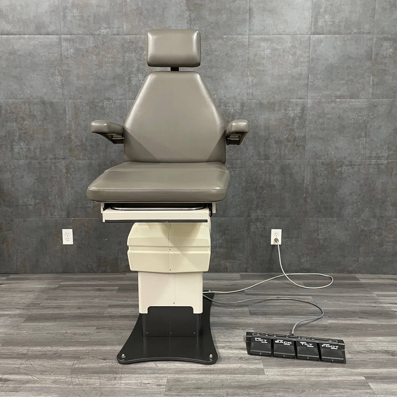 MTI 530 Podiatry Chair 